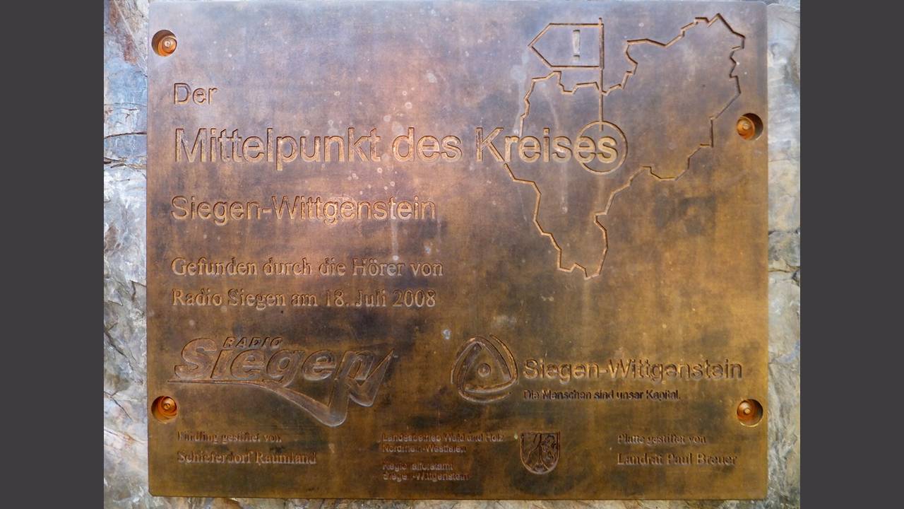 Eine Kupfertafel dokumentiert den Findungsprozess durch die Hörer von Radio Siegen. <i>- Photo: Rainer</i>