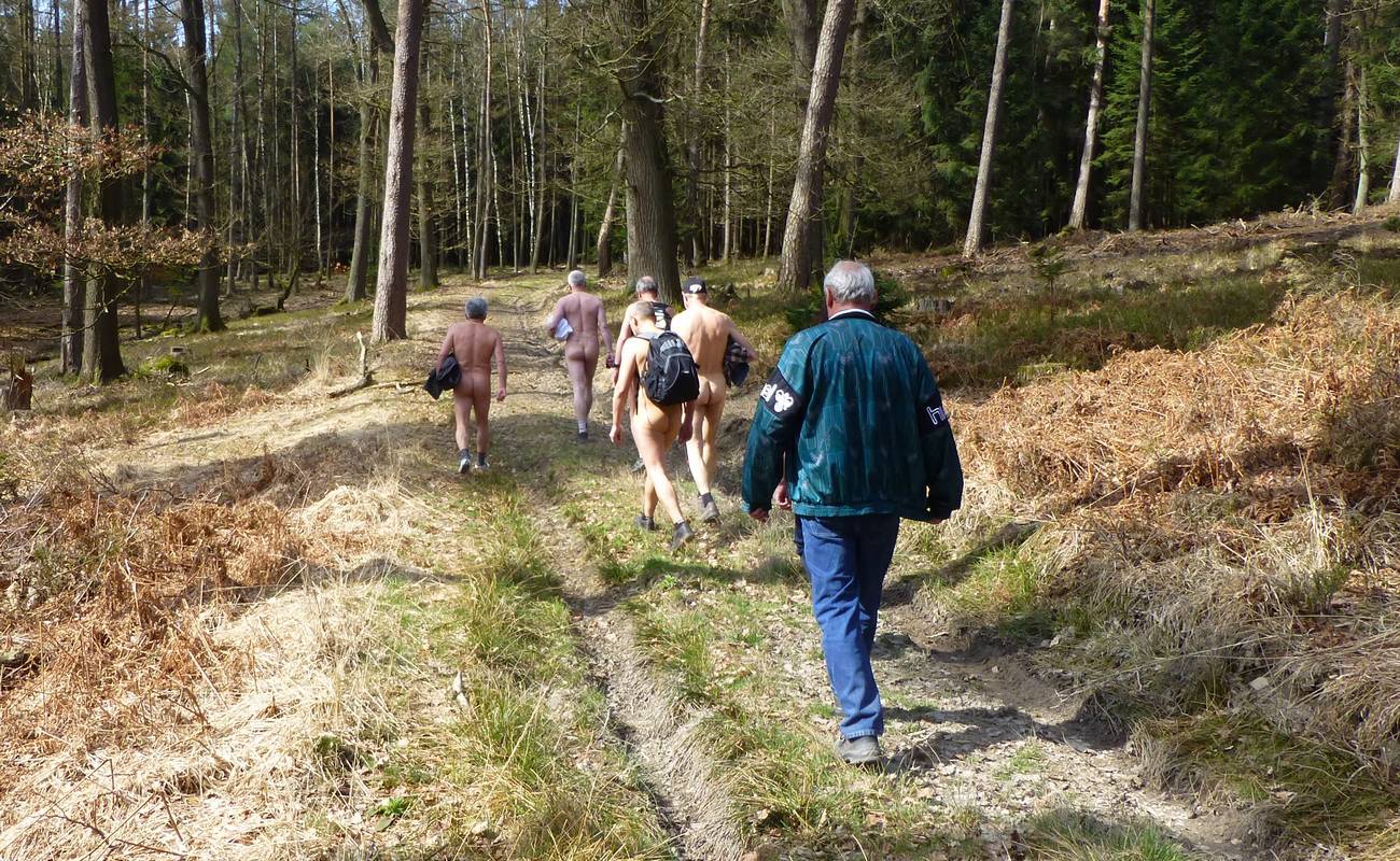 Nicht für jeden war die Strahlungswärme der Sonne überzeugender Ersatz für die mäßige Lufttemperatur <i>Foto: Norbert</i>