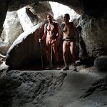 [de]Durch den Papststein[en]Through the Pope's Stone