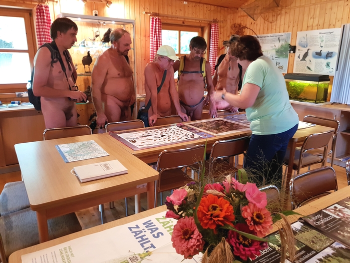 Jul 26 - Land der 1000 Teiche: Aufgepasst - hinterher wird abgefragt!