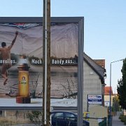 Do something useful: Go nude![de]Mach was Sinnvolles: Lauf nackt[nl]Doe eens iets zinnigs: wandel naakt[fr]Faites quelque chose d'utile : courez nus