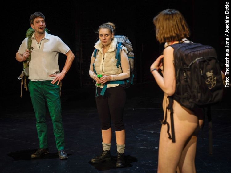 Schauspiel „Nackt“ - Foto Joachim Dette (Verwendet mit freundlicher Genehmigung durch das Theaterhaus) Schauspiel 'Nackt' - Foto Joachim Dette