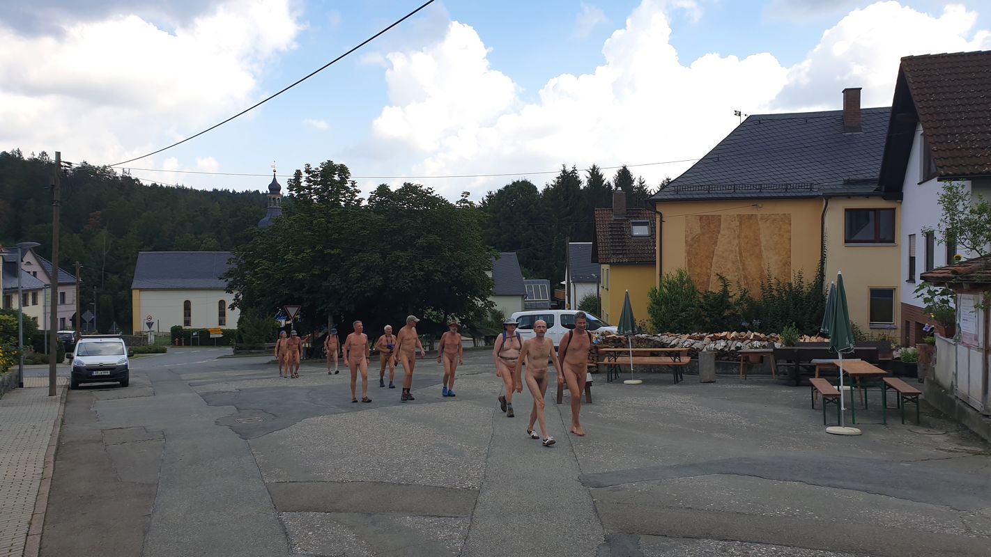 Wandern über Plätze
