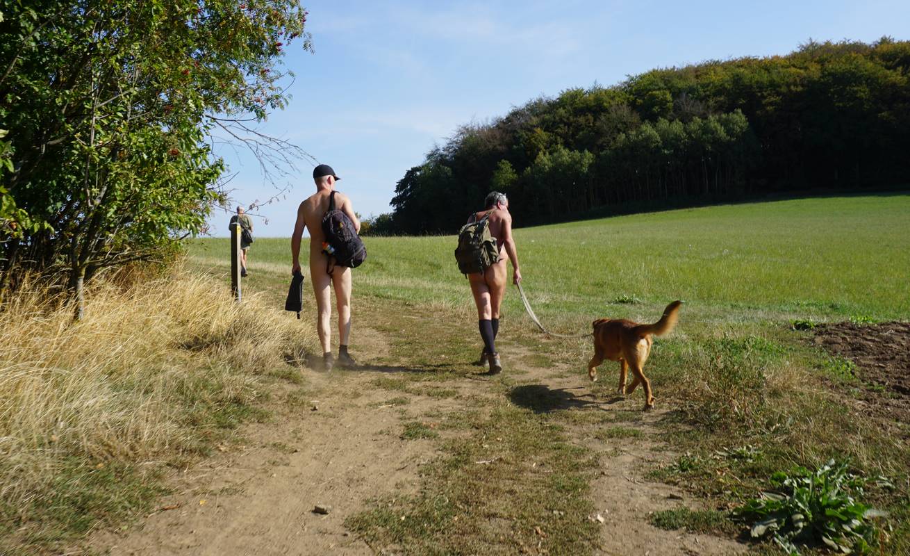 Spätsommer-Wanderung mit Sonnenschutz Spätsommer-Wanderung mit Sonnenschutz