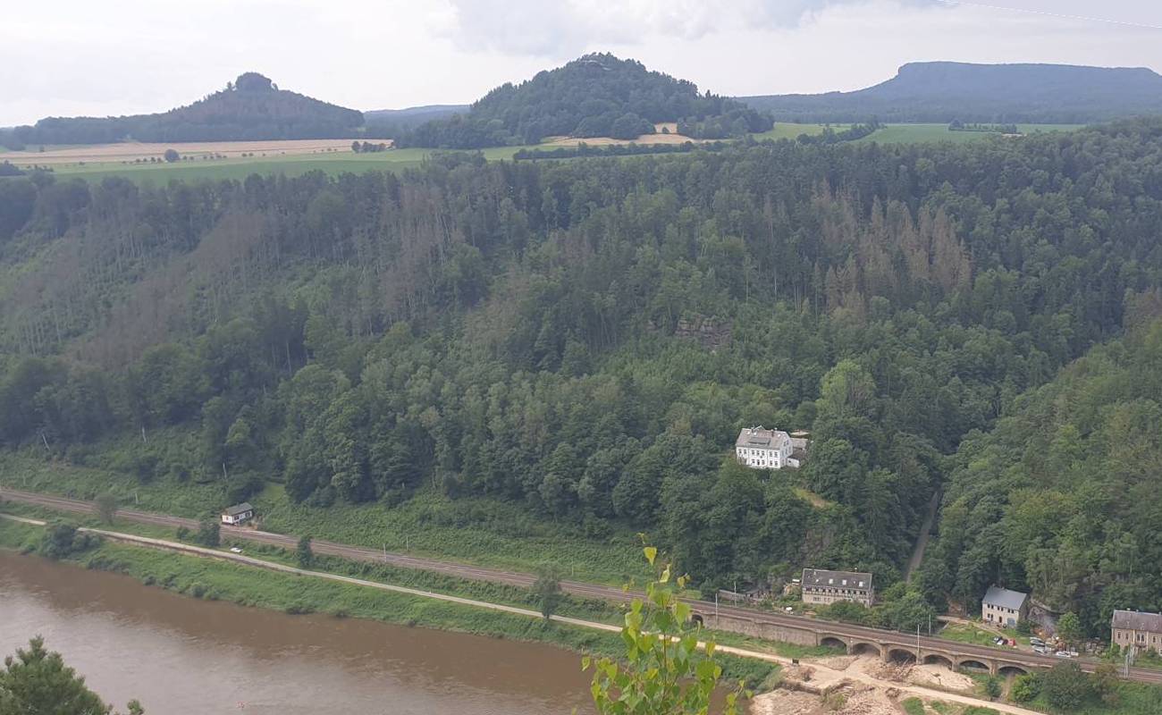Blick zu den gestrigen Zielen Kaiserkrone und Zirkelstein