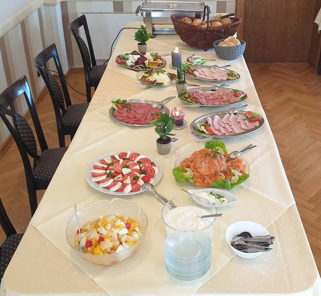 Das Frühstücksbuffet im Restaurant »Zum Neuen Herd« <i>Foto: Rainer</i>