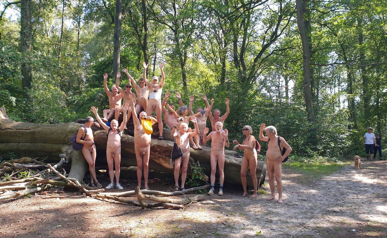 Treffpunkt »Am alten Baumstamm« <i>Foto: Rainer</i>