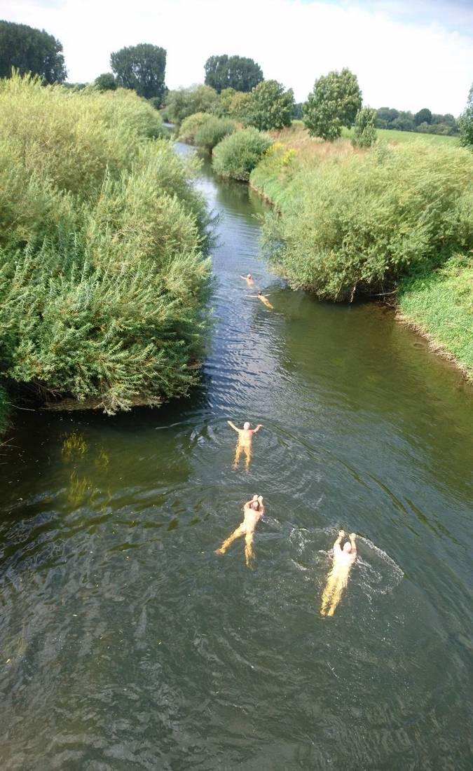 Streckenschwimmen in der Ems