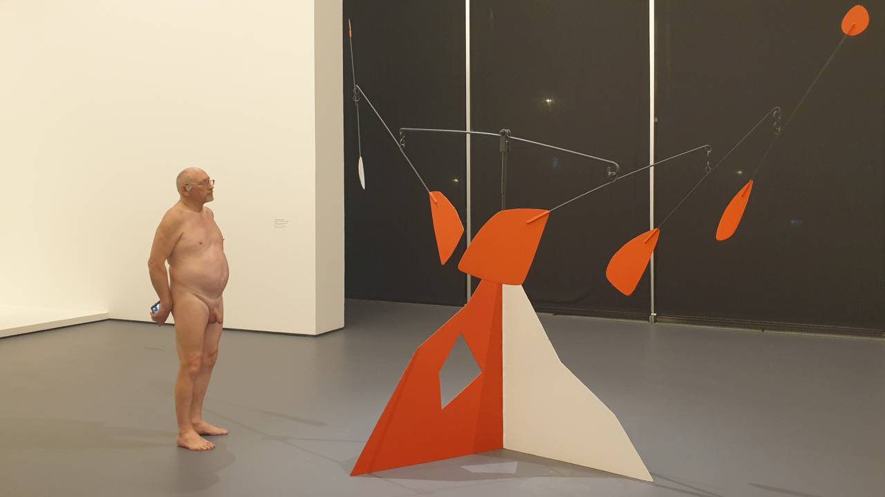 4/17 Alexander Calder