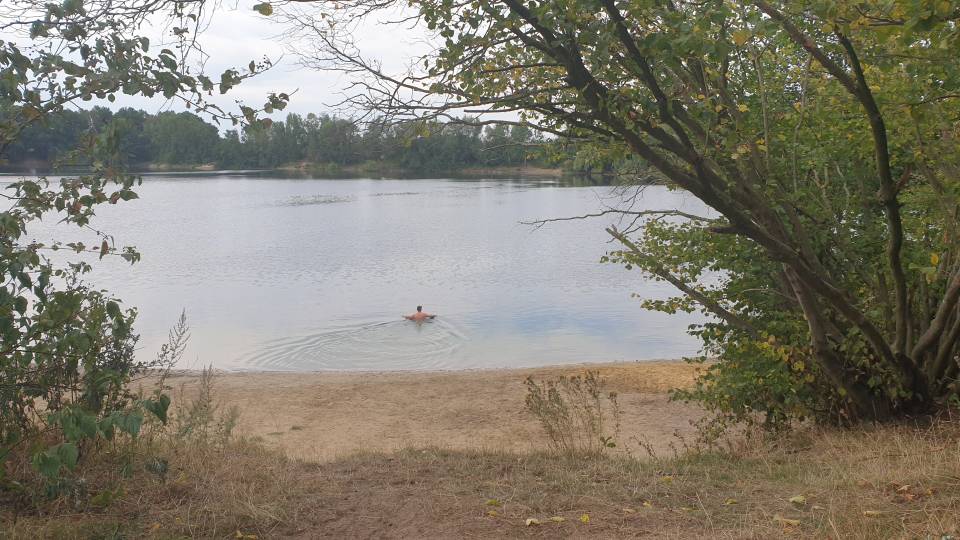 Emsdetten 10/20 Schwimmer im See
