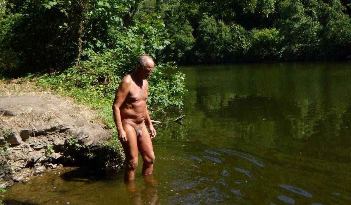 4/12 Reicht die Wassertiefe hier für einen Kopfsprung?